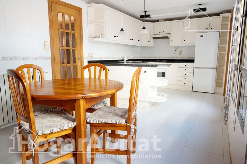 Foto ed933d54-b761-4e91-aeed-68f7da598320. Casa amb aparcament a Coves de Vinromà (les)
