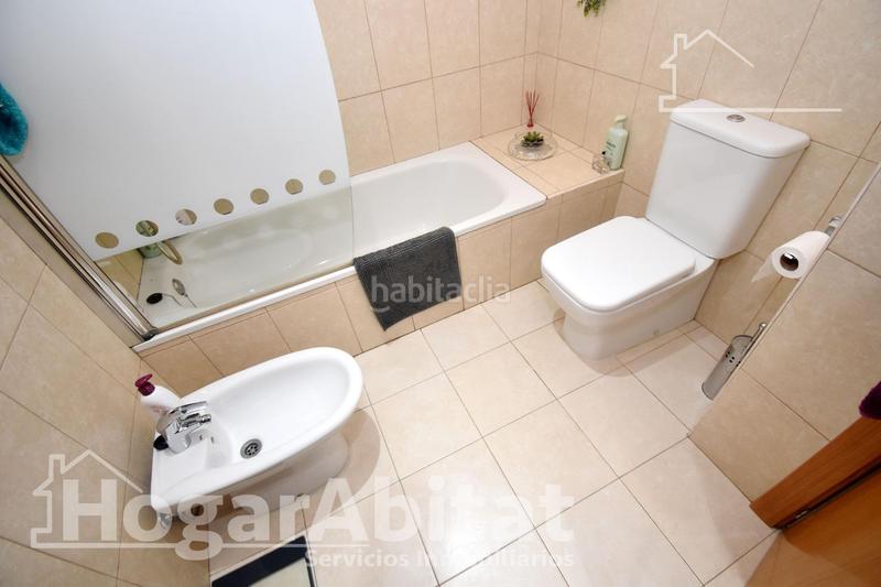 Foto 473c2f3f-e664-4f89-adef-18788c0062e2. Piso espectacular! amplio, bonito y luminoso con garaje y trastero en Villarreal / Vila - real