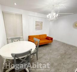Appartement à Centro - Ambulatorio. Bonito, luminoso y acogedor con balcón, cerca del centro