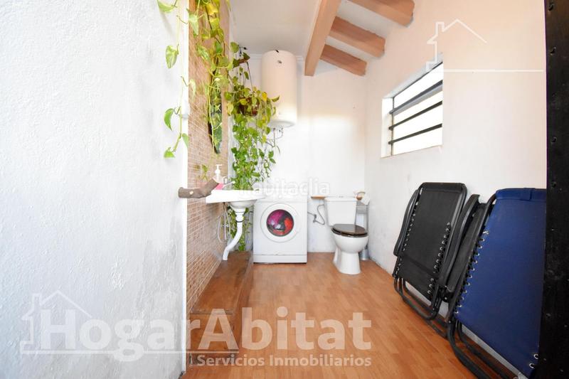 Foto 5cdc732a-3b6b-4b32-9cb0-afe6e76c48c9. Chalet  con gran terreno, piscina, barbacoa y garaje en Gandia