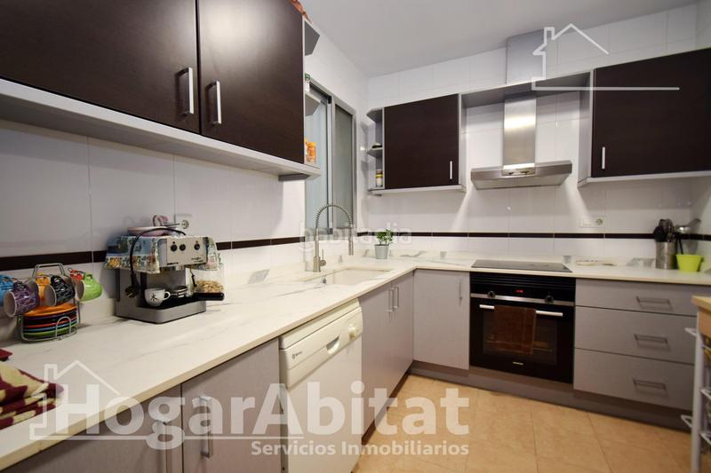 Foto cc8c8320-62e7-4a87-9933-02022995120f. Pis amb aparcament a Vilamarxant