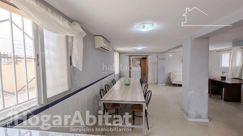 Foto 7ec7528f-451b-4f13-ae33-c46c4ba98a78. House with parking in El Molí Torrent