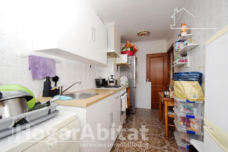 Foto 8dc4b7ff-e802-4c33-b97d-4e0742f8978c. Pis amb calefacció a Zona Avenida al Vedat Torrent