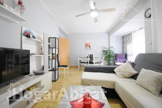 Appartement  Calle gandía. Muy amplio y reformado con terraza y ascensor