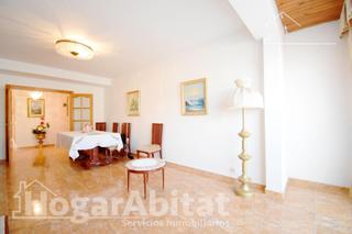 Appartement  Paseo germanías. Amplio, luminoso y exterior con garaje, cerca de la av de la rep