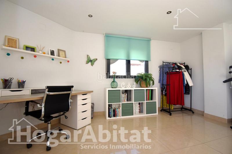 Foto 0c261dfc-d36f-41ed-be7c-c83e497f203a. Casa adossada amb calefacció aparcament a Estación - Universidad Castellón de la Plana