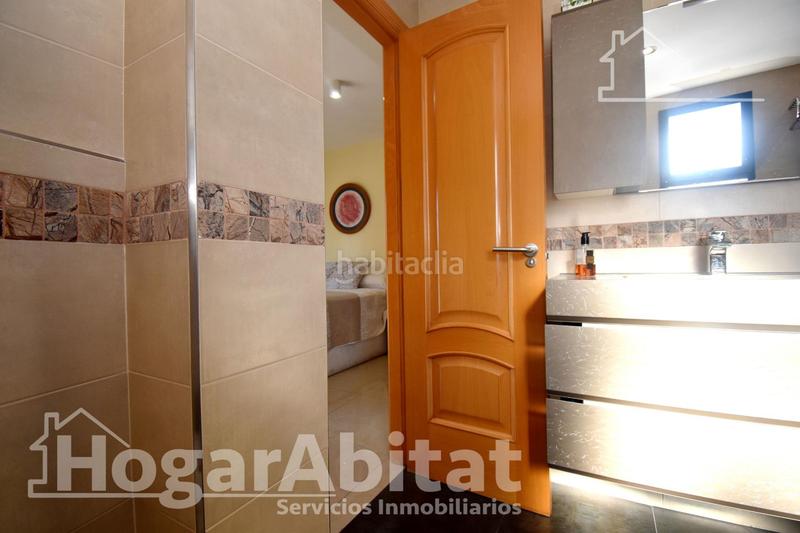 Foto 3a03b020-90d1-4b12-8e10-581372368a94. Casa adossada amb calefacció aparcament a Estación - Universidad Castellón de la Plana