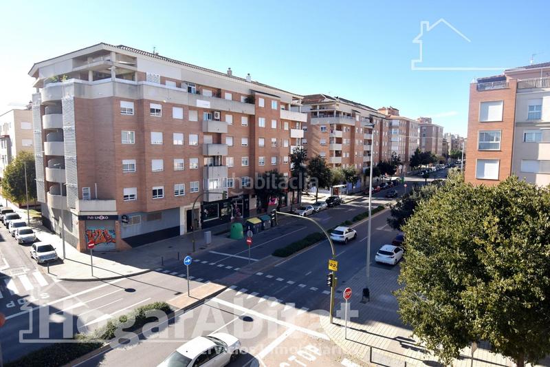 Foto 71ffa049-3bc6-4316-ad25-fe291832bf48. Casa adossada amb calefacció aparcament a Estación - Universidad Castellón de la Plana