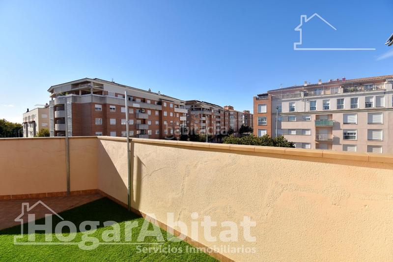 Foto 8991cc7d-7965-4645-90b7-61243cdcd1ea. Casa adossada amb calefacció aparcament a Estación - Universidad Castellón de la Plana