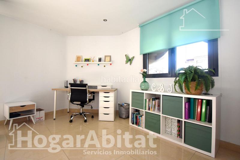 Foto 8ed77bfb-db15-4678-ae65-20d44a1b2432. Casa adossada amb calefacció aparcament a Estación - Universidad Castellón de la Plana