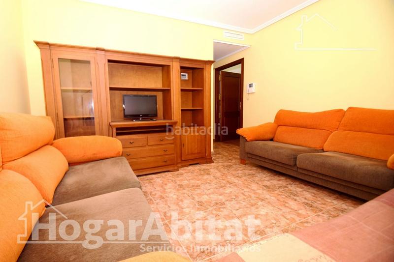 Foto 5f8ec1f7-4282-43f2-bce7-6d8905d98015. Pis amb calefacció aparcament a Llombai Burriana