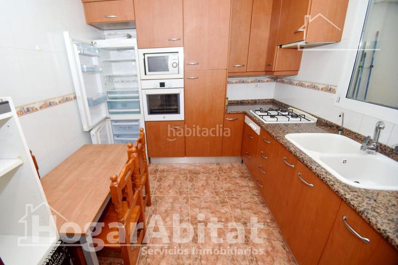 Foto e4ba8c59-0855-4ef2-bf5c-960d50d53bfe. Pis amb calefacció aparcament a Llombai Burriana