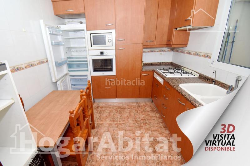 Foto eee2efc2-7f32-4bb6-8975-d7cb24b7a5c7. Pis amb calefacció aparcament a Llombai Burriana