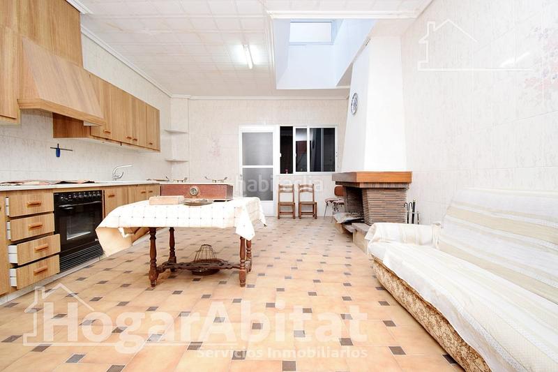 Foto 0c4d86c4-9819-407a-86b9-bc56b157910d. Casa amplia casa con terraza en el Centro en Centro Villarreal / Vila - real