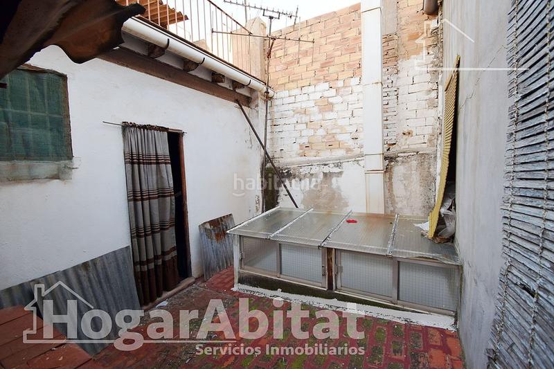 Foto 7a96d6df-458c-42f3-a1f5-3d3e08d5f847. Casa amplia casa con terraza en el Centro en Centro Villarreal / Vila - real