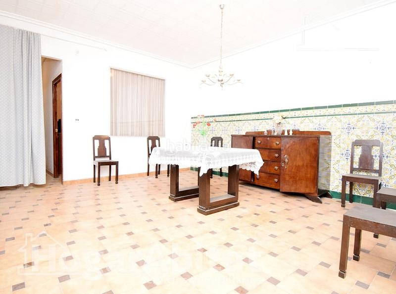 Foto ad6b495d-2f30-48d6-8908-79355d3506e2. Casa amplia casa con terraza en el Centro en Centro Villarreal / Vila - real