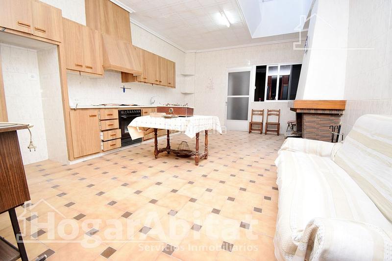 Foto ec966db3-631f-48b1-b6f5-78166a25397e. Casa amplia casa con terraza en el Centro en Centro Villarreal / Vila - real