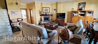 Casa a schiera  Calle vall de ebo. Adosado amplio y exterior con garaje y terraza, cerca del centro