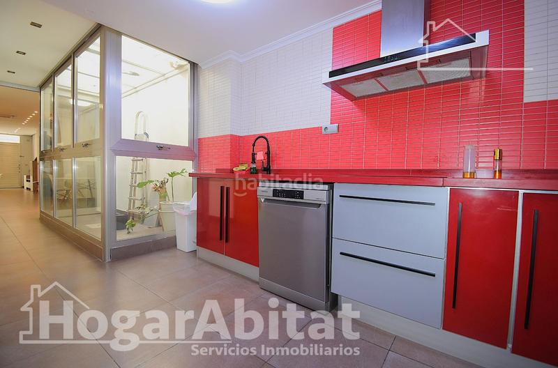 Foto f6c938a0-6cdb-43cc-9260-2a3b4e35c53a. Casa espectacular casa totalmente reformada con terraza en Sueca