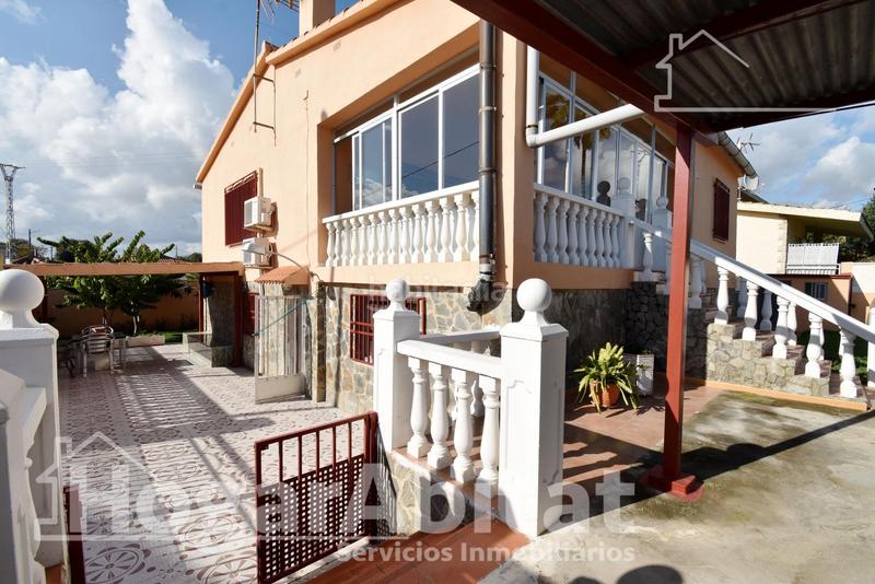 Foto 158d8f71-0c0a-468f-9ed5-f6f013dc0a7b. Chalet con riscaldamento parcheggio piscina in El Grao Castellón de la Plana