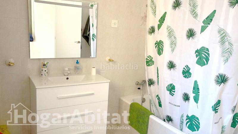 Foto 4bc7ae48-3260-4ee2-a2c0-898c18a306f3. House with heating in Avenida de Abril-9 de Octubre Sagunt