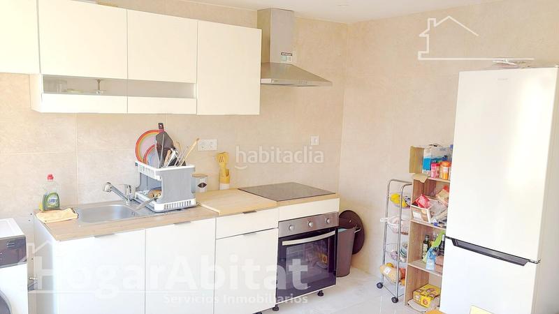 Foto aac2525c-373f-40f4-8167-b4b770598b7f. House with heating in Avenida de Abril-9 de Octubre Sagunt