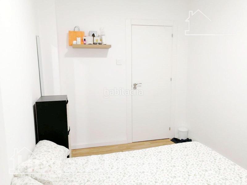 Foto f62c511b-f47f-4d5c-8ca6-0802a2a35a44. House with heating in Avenida de Abril-9 de Octubre Sagunt