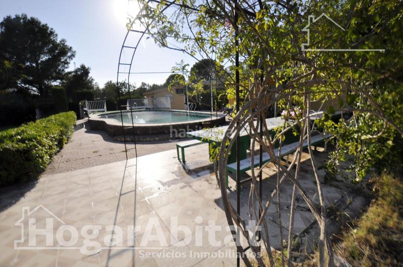 Foto 192bc9a3-ff1e-4792-8404-8728aeb2f159. Casa amb aparcament piscina a La Conarda-Montesano Bétera