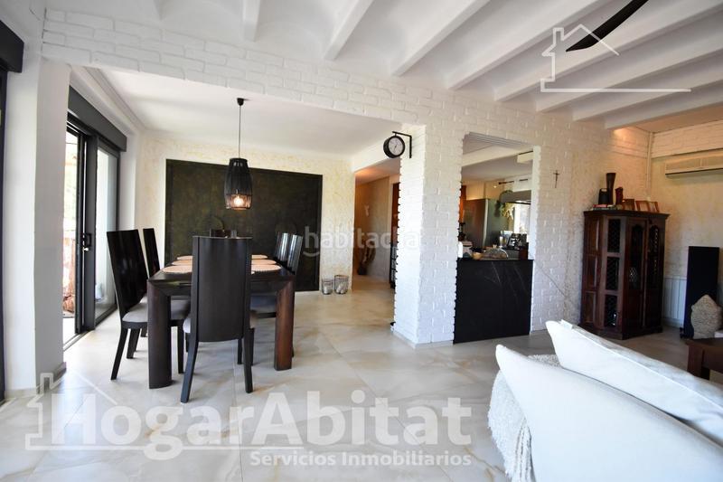 Foto 032e6c17-b9a3-4a5e-8c98-f0a4497a8320. Chalet  totalmente reformado! amplio con 4 viviendas independientes y piscina privada en Gandia