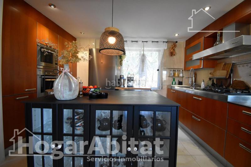 Foto 5305980e-0b25-4315-ae51-5394872d416a. Chalet  totalmente reformado! amplio con 4 viviendas independientes y piscina privada en Gandia