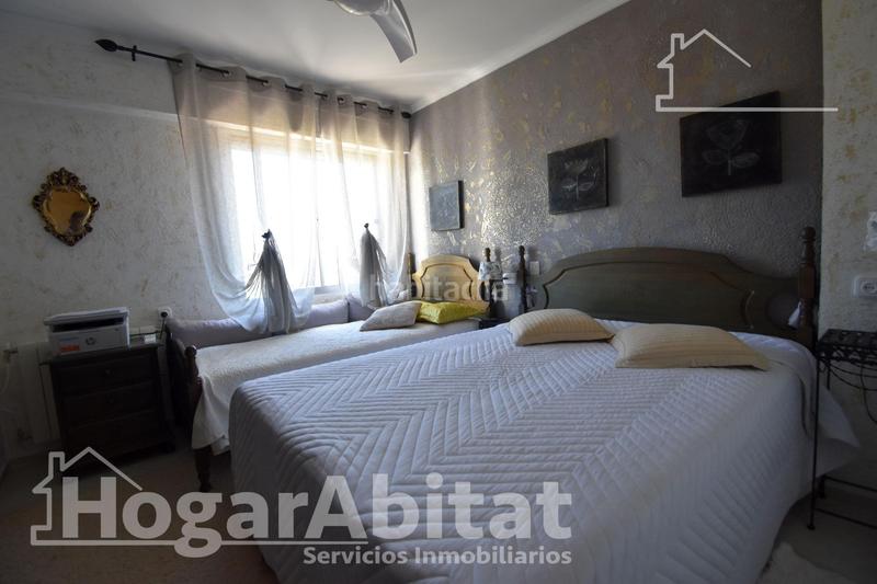 Foto ba16a774-59d3-4ac5-a359-97cdbd28dad3. Chalet  totalmente reformado! amplio con 4 viviendas independientes y piscina privada en Gandia