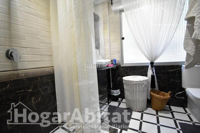 Foto fe845086-cc6f-4f1c-82e8-c4bdfec9edf4. Chalet  totalmente reformado! amplio con 4 viviendas independientes y piscina privada en Gandia