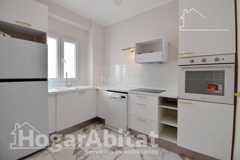Foto bbf9a8f8-83e4-448b-9d12-dd3ee62e5838. Pis a Oliva pueblo Oliva