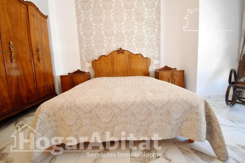 Foto c68a0ee3-e5f7-4223-9fbc-e652983cc8ea. Pis a Oliva pueblo Oliva