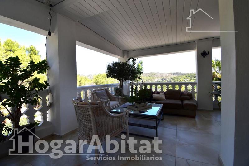 Foto b7d6912d-3159-4688-b4ca-e5c3237fd879. Chalet con parcheggio piscina in Urbanizaciones Gandia