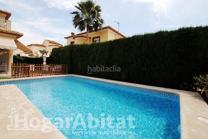 Foto 07357bbc-0f56-4105-933d-1337de0bb30a. Xalet amb calefacció aparcament piscina a Poblets (els)
