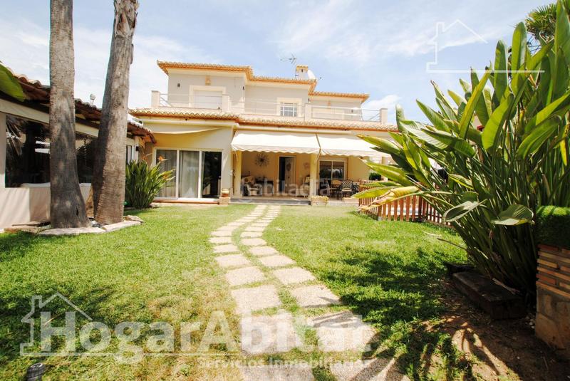 Foto 7d321656-ed2b-4dd1-a516-e403378661cd. Xalet amb calefacció aparcament piscina a Poblets (els)