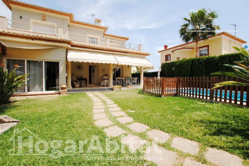 Foto 8c243166-6a7f-403b-bf5d-5ffe26c296c4. Xalet amb calefacció aparcament piscina a Poblets (els)