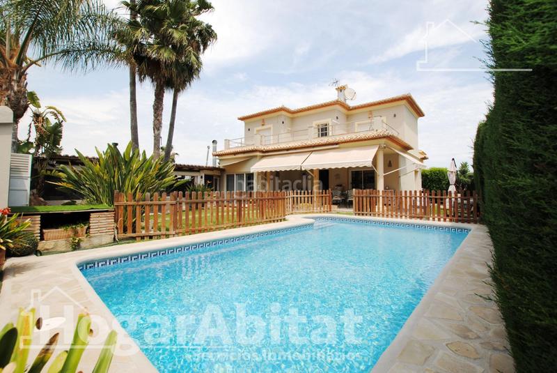 Foto c39662f5-8cba-4c48-8edc-654744568cba. Xalet amb calefacció aparcament piscina a Poblets (els)