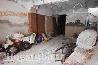 Casa  Calle san josé. Hazla a tu gusto en el centro! casa económica para reformar con