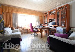 Appartement  Calle lector romero. Excelente ubicación y económico! muy amplio, luminoso y exterior