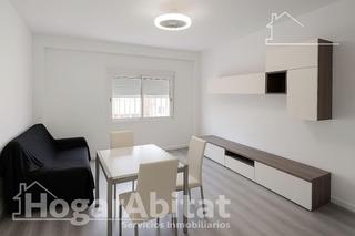 Pis  Calle quart. Reformado a estrenar! precioso, acogedor y exterior con terraza