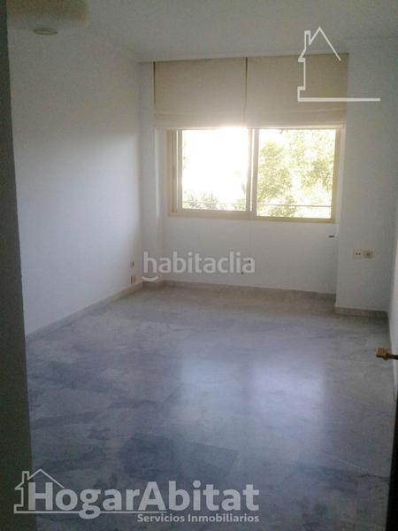 Foto 6029a0aa-1d84-481c-b6e5-570dd01cc3c1. Flat with parking in La Buhaira Sevilla