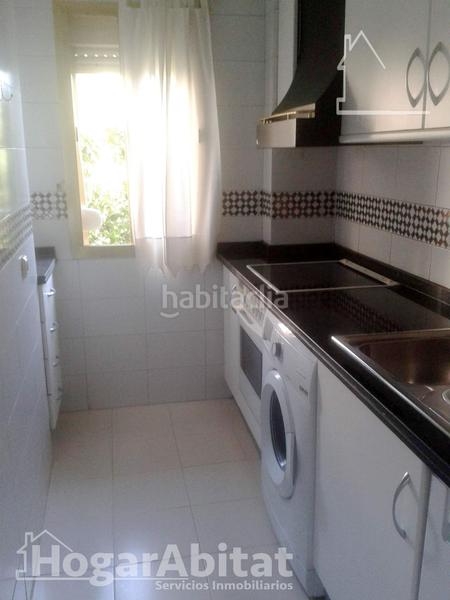 Foto 6afd38f8-1b9e-4458-8bb0-596714573167. Flat with parking in La Buhaira Sevilla