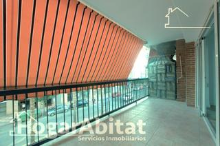 Appartement  Avenida 25 d'abril. Completamente reformado con terraza cerca de la playa