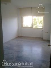 Pis  Calle camilo josé cela. Acogedor y exterior en residencial con garaje y piscina