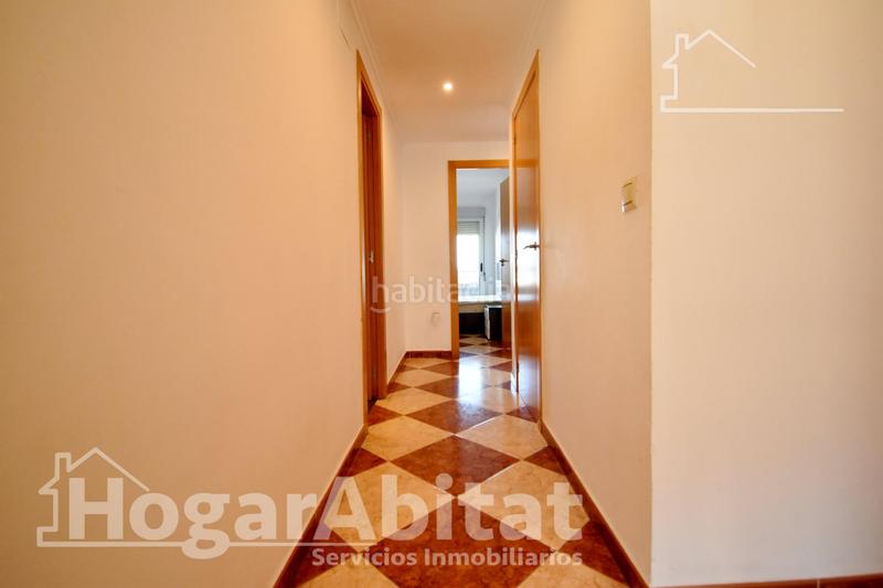 Foto be0e025a-46f0-44eb-a528-6a668681e02b. Pis amb aparcament a Oliva pueblo Oliva