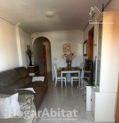 Appartement  Calle bella antonia. Acogedor y exterior en residencial con piscina y balcón