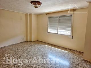Haus  Calle quevedo. Magnífica casa para reformar con garaje y gran terraza, cerca de