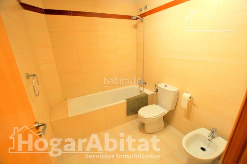 Foto 935f79b4-d743-4010-8e42-b6703ad4cbe5. Appartamento con parcheggio piscina in Riba - roja de Túria